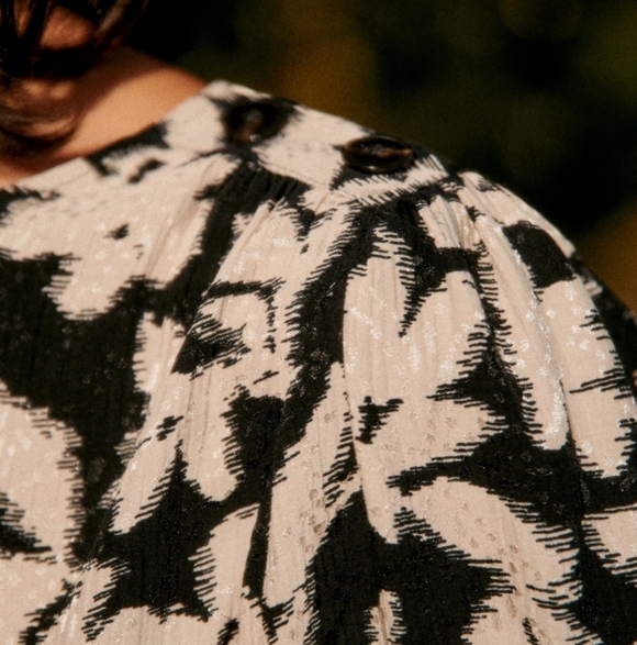 Sezane Linon Blouse - Picture 10 of 11